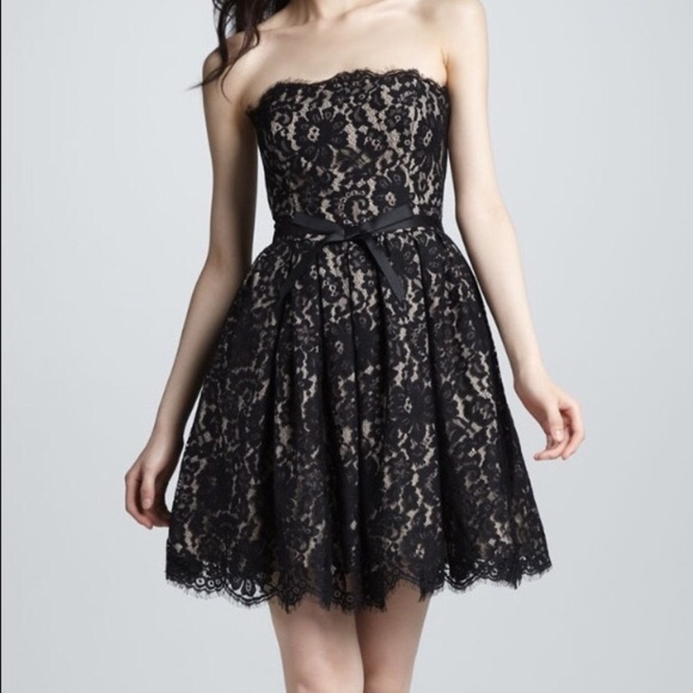 Black Lace strapless cocktail dress Sz 2